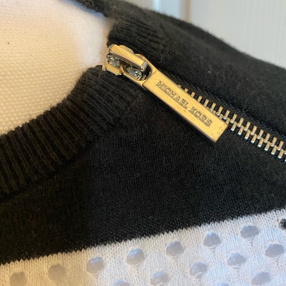 MK B&W stripe knit top with sillier accent - Picture 2 of 5